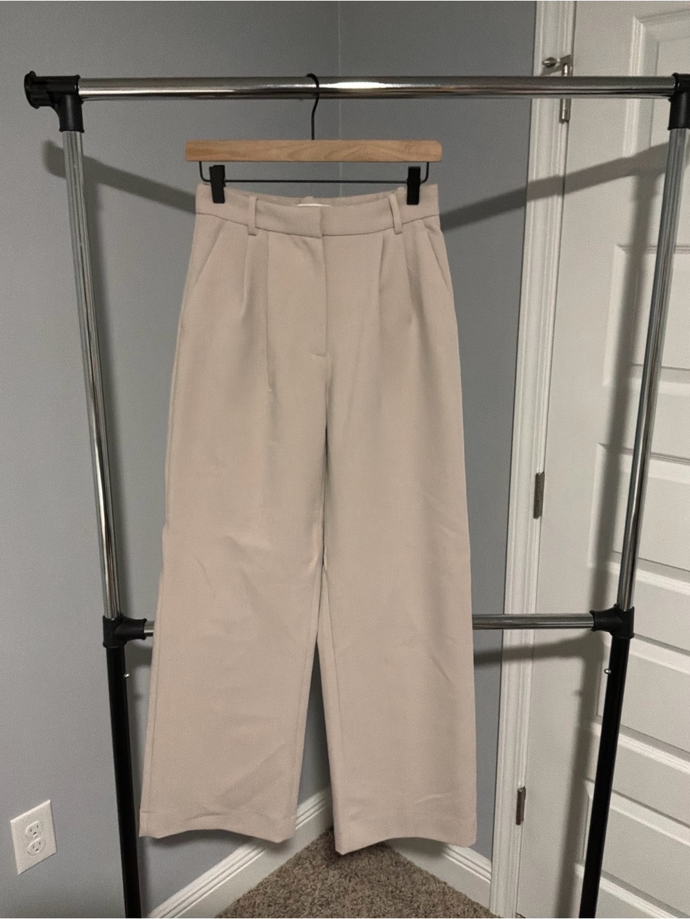 Abercrombie & Fitch Salone Wide Leg Pants in Cream Like New